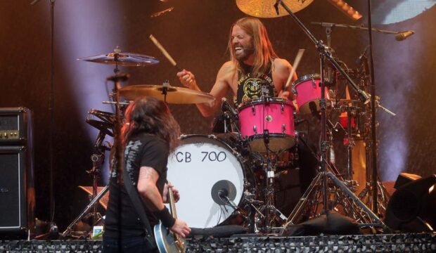 Taylor Hawkins dies