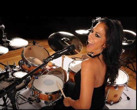 Lady drummers
